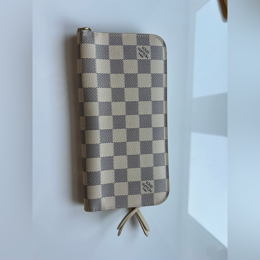 Louis Vuitton Cream Textured Wallet